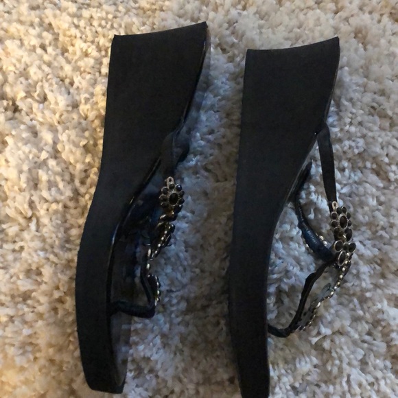 White House Black Market Sandals - Picture 4 of 4